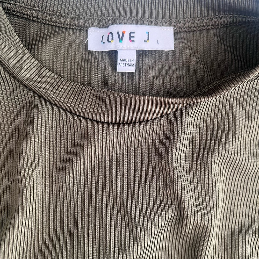 Love Olive Ribbed Top - Picture 4 of 7
